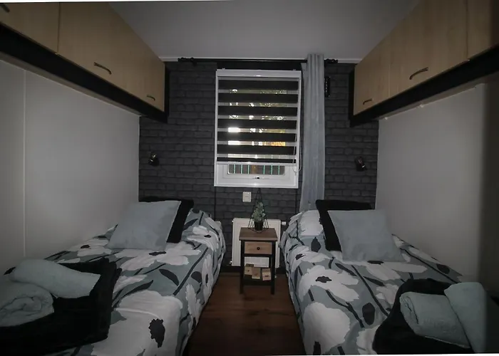 Chalet Sfeervol Op De Veluwe Putten